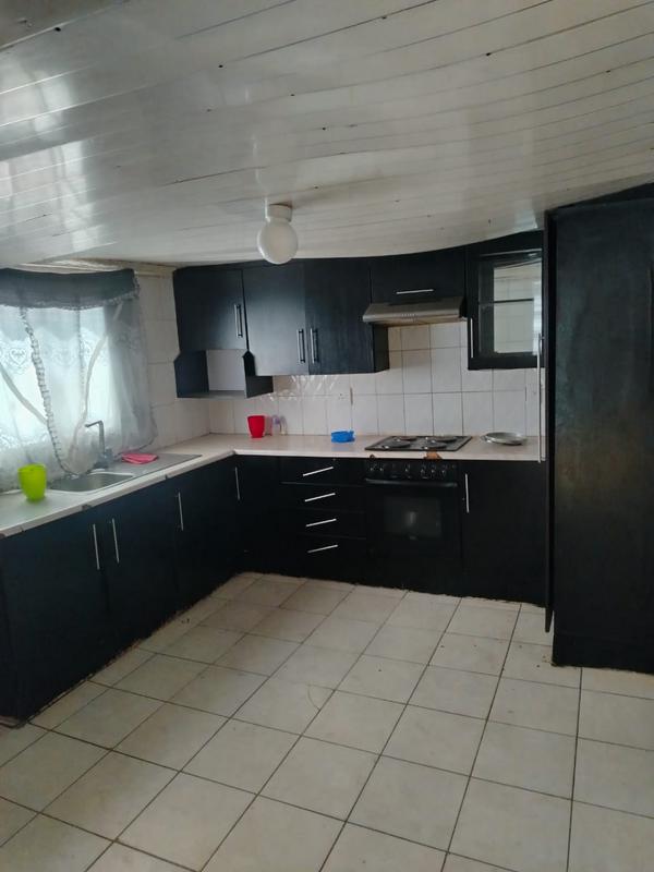 2 Bedroom Property for Sale in Thulani Gauteng