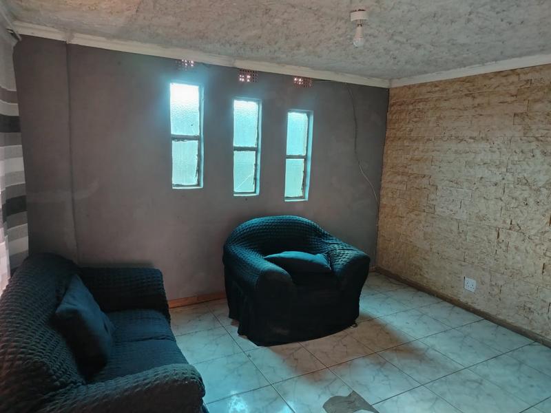 2 Bedroom Property for Sale in Thulani Gauteng