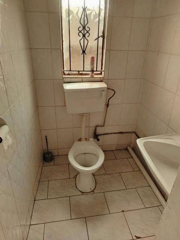 2 Bedroom Property for Sale in Thulani Gauteng