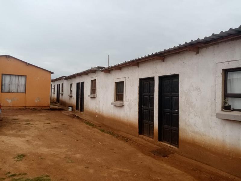 2 Bedroom Property for Sale in Zonkezizwe Gauteng