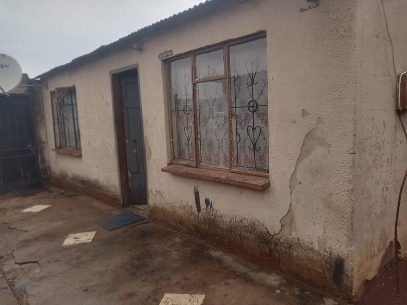 3 Bedroom Property for Sale in Tokoza Gauteng