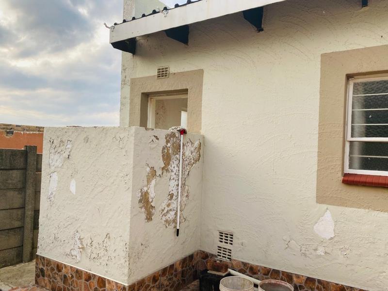 3 Bedroom Property for Sale in Esther Park Gauteng