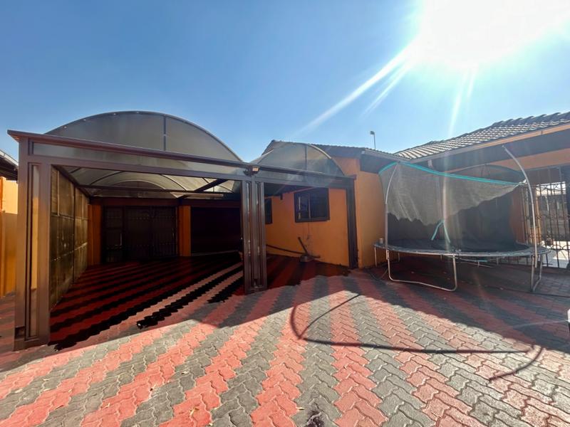 3 Bedroom Property for Sale in Vanderbijlpark CE 2 Gauteng