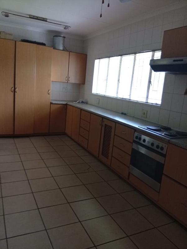 4 Bedroom Property for Sale in Vanderbijlpark SE 6 Gauteng