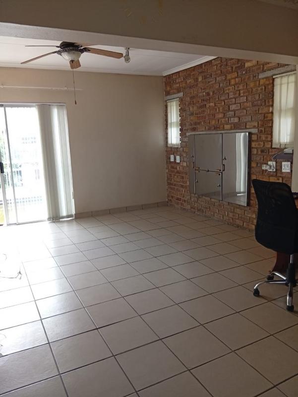 4 Bedroom Property for Sale in Vanderbijlpark SE 6 Gauteng