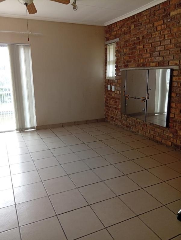 4 Bedroom Property for Sale in Vanderbijlpark SE 6 Gauteng