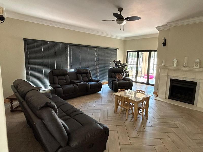 4 Bedroom Property for Sale in Vanderbijlpark SW 5 Gauteng