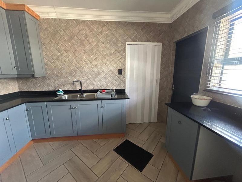 4 Bedroom Property for Sale in Vanderbijlpark SW 5 Gauteng