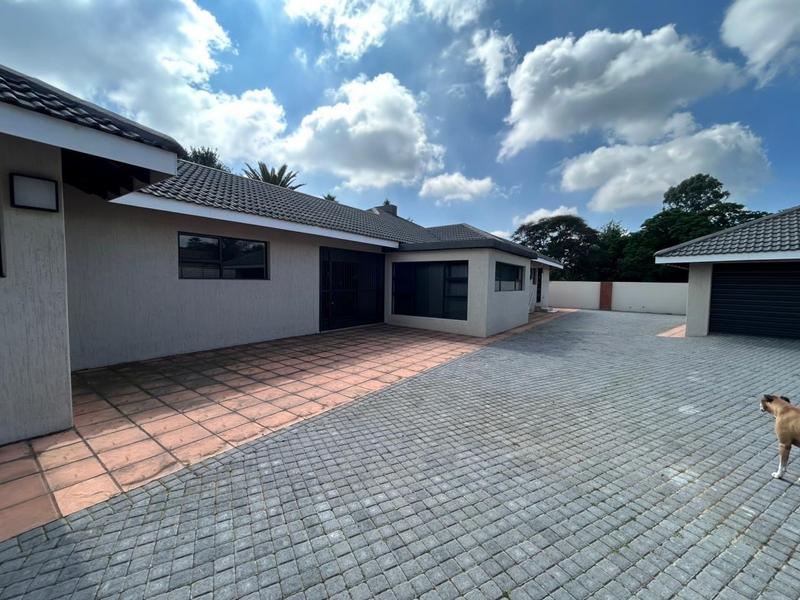 4 Bedroom Property for Sale in Vanderbijlpark SW 5 Gauteng