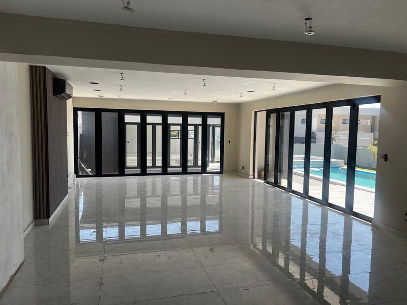 5 Bedroom Property for Sale in Midstream Heights Gauteng