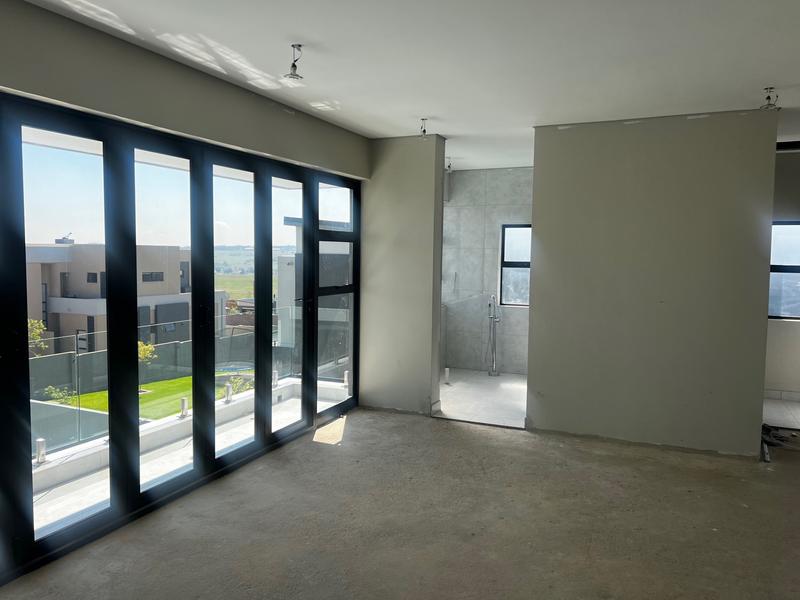 5 Bedroom Property for Sale in Midstream Heights Gauteng