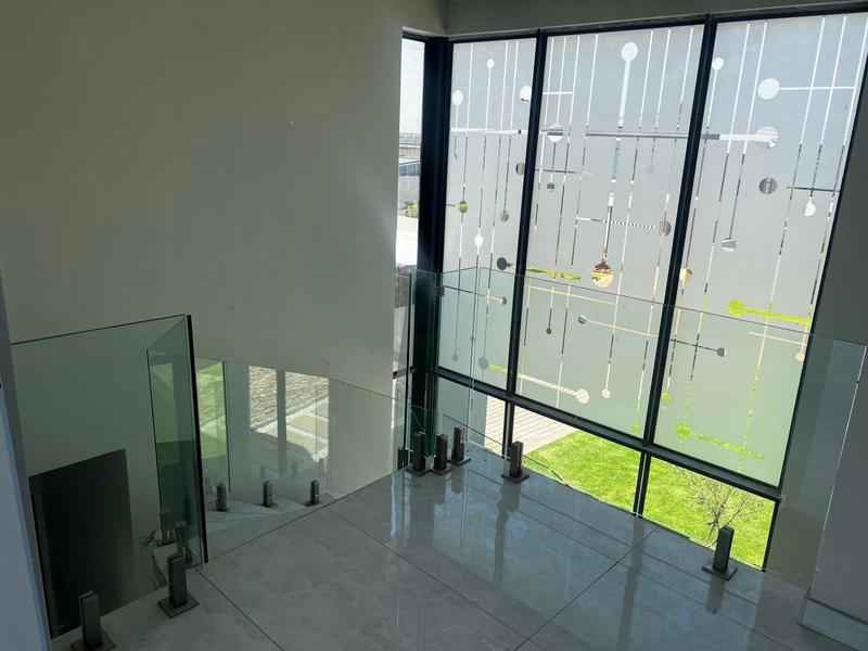 5 Bedroom Property for Sale in Midstream Heights Gauteng