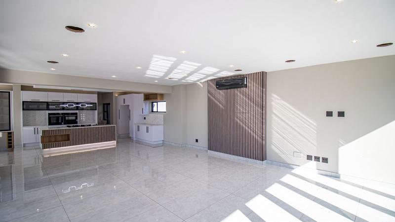 5 Bedroom Property for Sale in Midstream Heights Gauteng