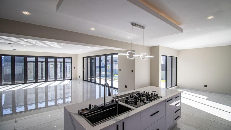5 Bedroom Property for Sale in Midstream Heights Gauteng