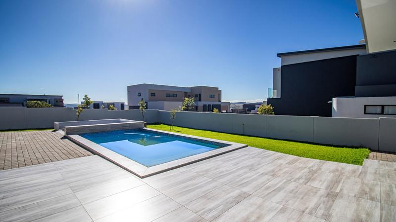 5 Bedroom Property for Sale in Midstream Heights Gauteng