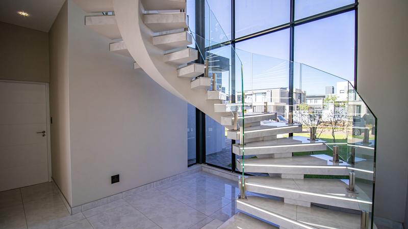 5 Bedroom Property for Sale in Midstream Heights Gauteng