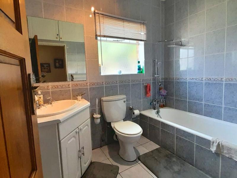 3 Bedroom Property for Sale in Birchleigh Gauteng