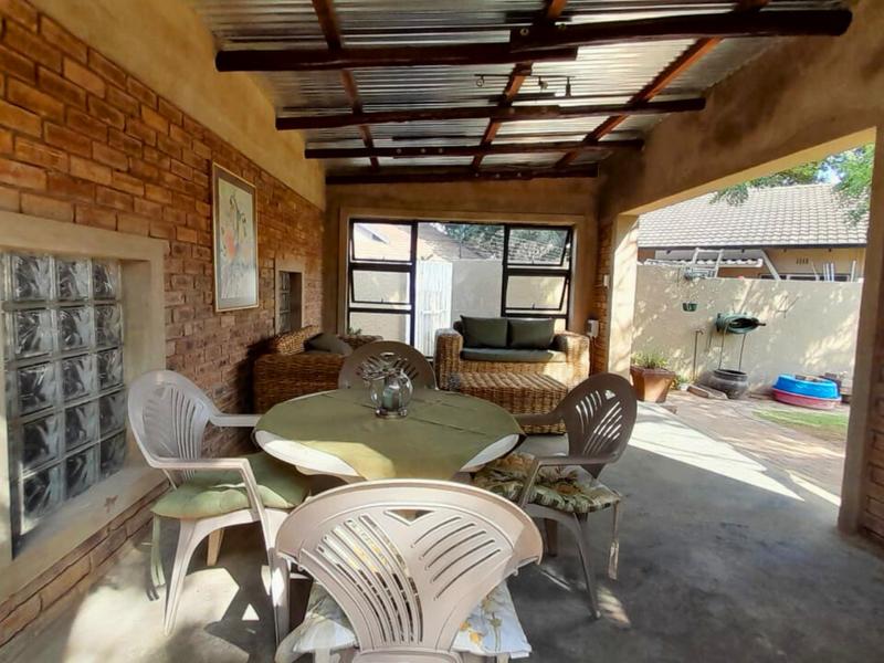 3 Bedroom Property for Sale in Birchleigh Gauteng