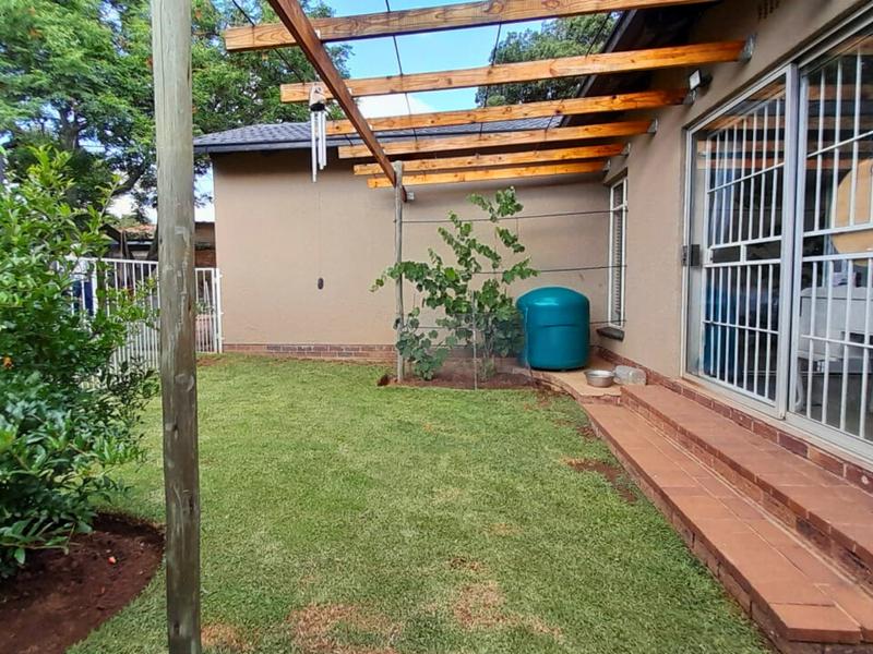3 Bedroom Property for Sale in Birchleigh Gauteng