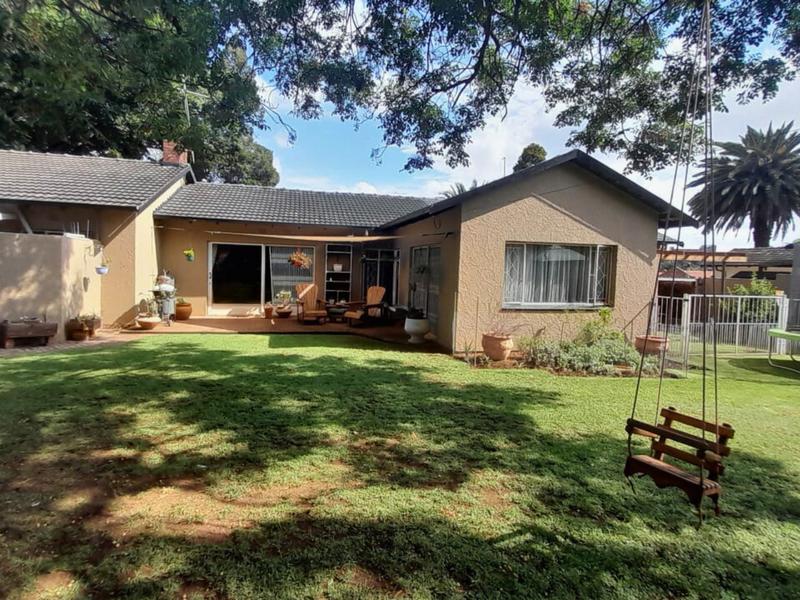 3 Bedroom Property for Sale in Birchleigh Gauteng