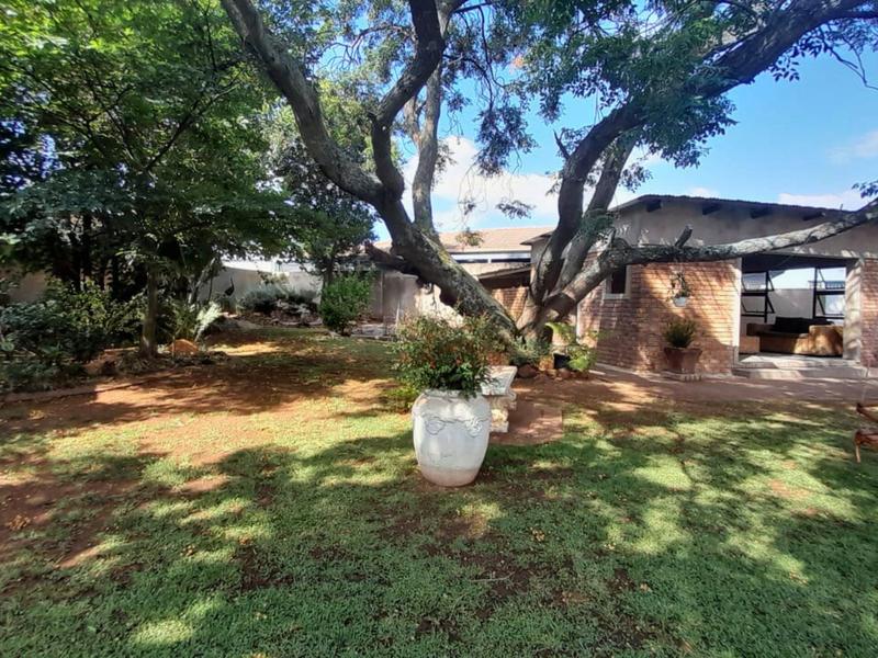 3 Bedroom Property for Sale in Birchleigh Gauteng