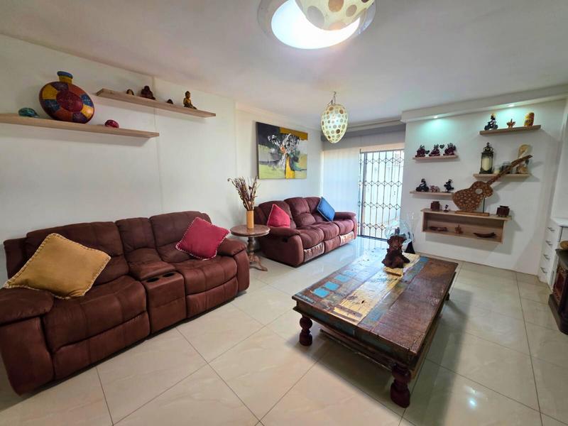 3 Bedroom Property for Sale in Birchleigh Gauteng