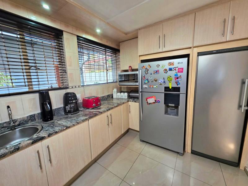 3 Bedroom Property for Sale in Birchleigh Gauteng