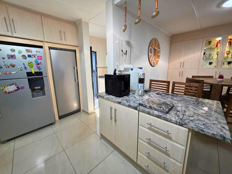 3 Bedroom Property for Sale in Birchleigh Gauteng