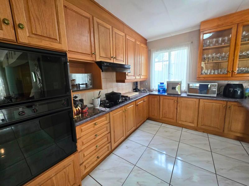 3 Bedroom Property for Sale in Birchleigh Gauteng