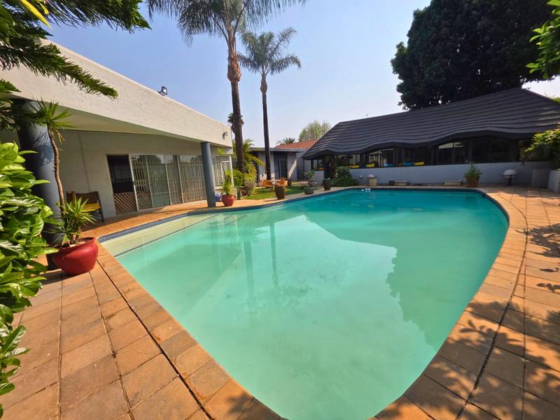 3 Bedroom Property for Sale in Birchleigh Gauteng