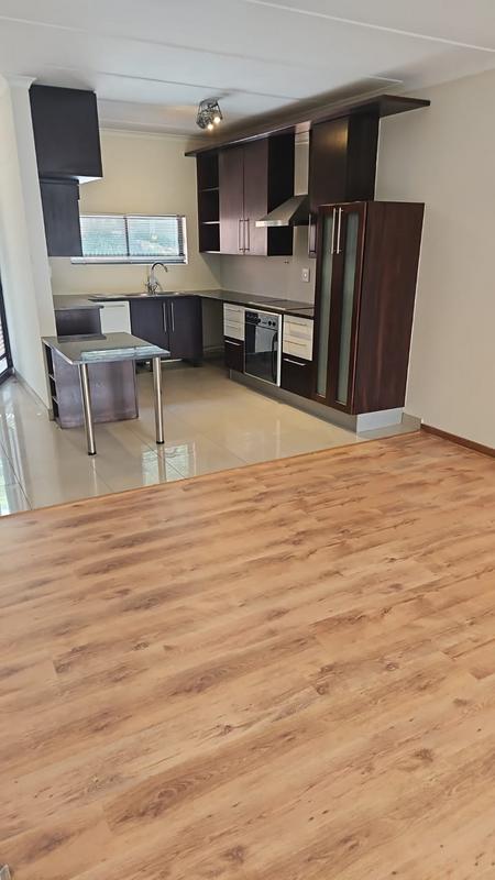 To Let 2 Bedroom Property for Rent in Atholl Gauteng