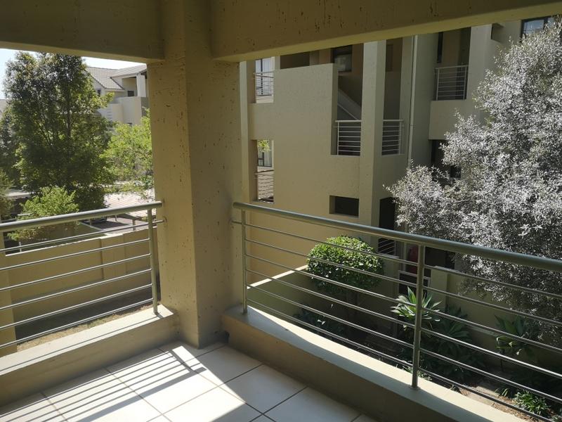 To Let 1 Bedroom Property for Rent in Bryanston Gauteng