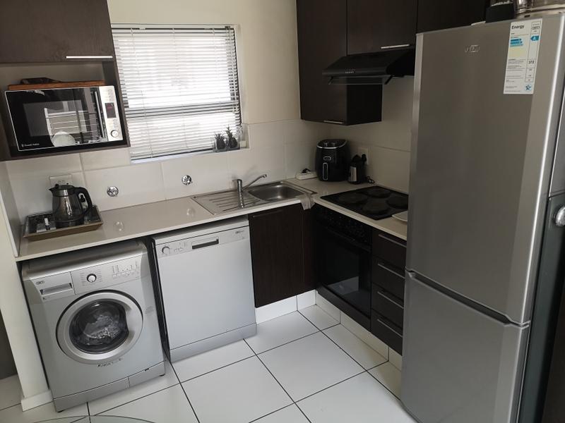 To Let 1 Bedroom Property for Rent in Fourways Gauteng