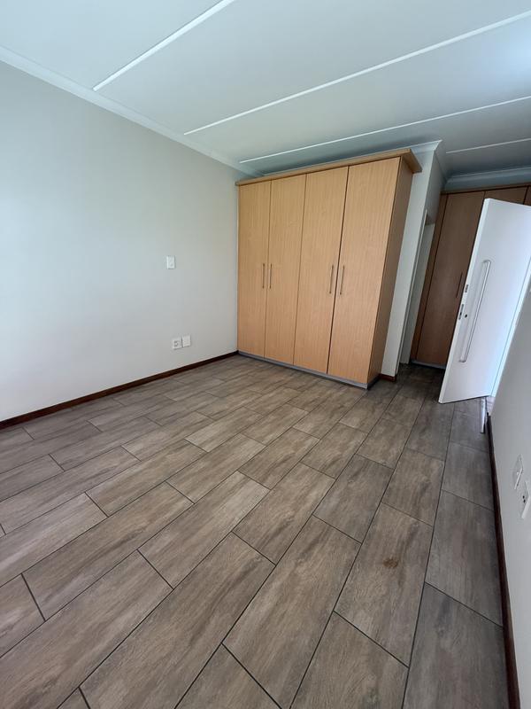 2 Bedroom Property for Sale in Atholl Gauteng