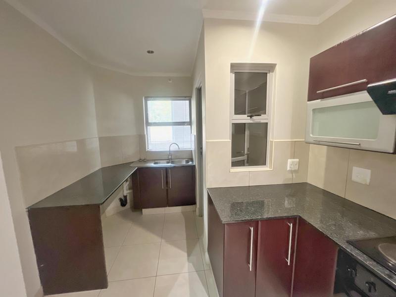 To Let 2 Bedroom Property for Rent in Sandhurst Gauteng