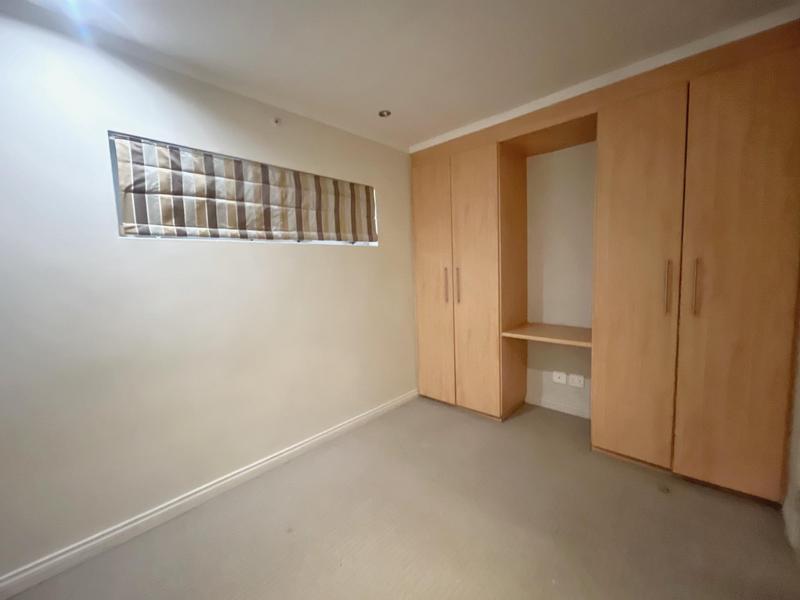 To Let 2 Bedroom Property for Rent in Sandhurst Gauteng