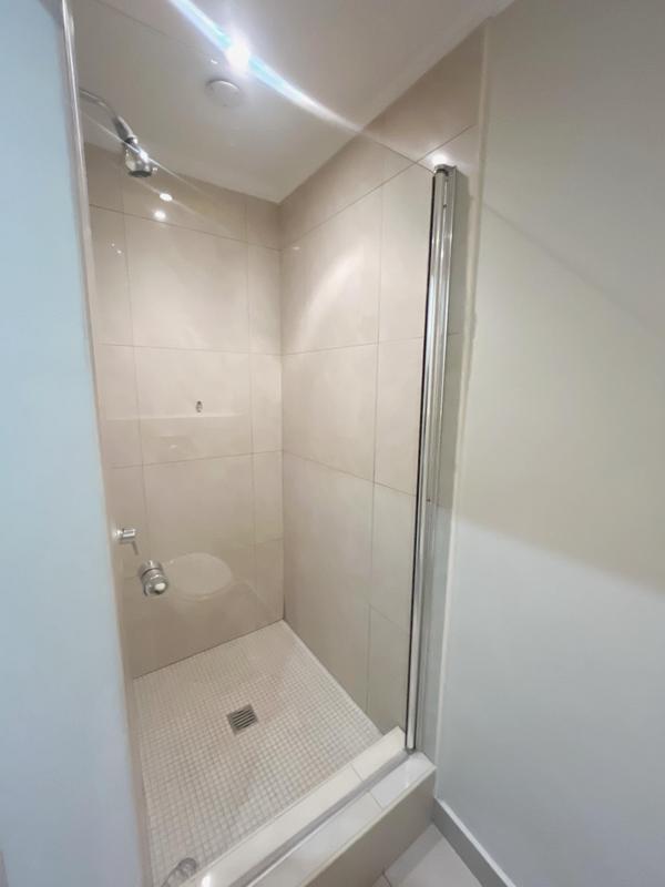 To Let 2 Bedroom Property for Rent in Sandhurst Gauteng