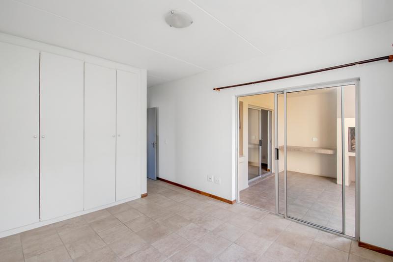 To Let 2 Bedroom Property for Rent in Sundowner Gauteng