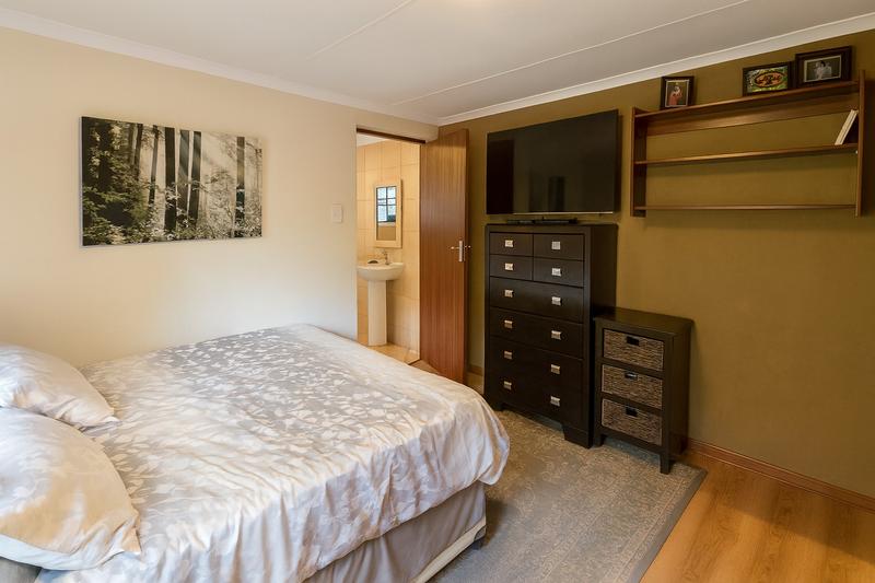 3 Bedroom Property for Sale in Elardus Park Gauteng