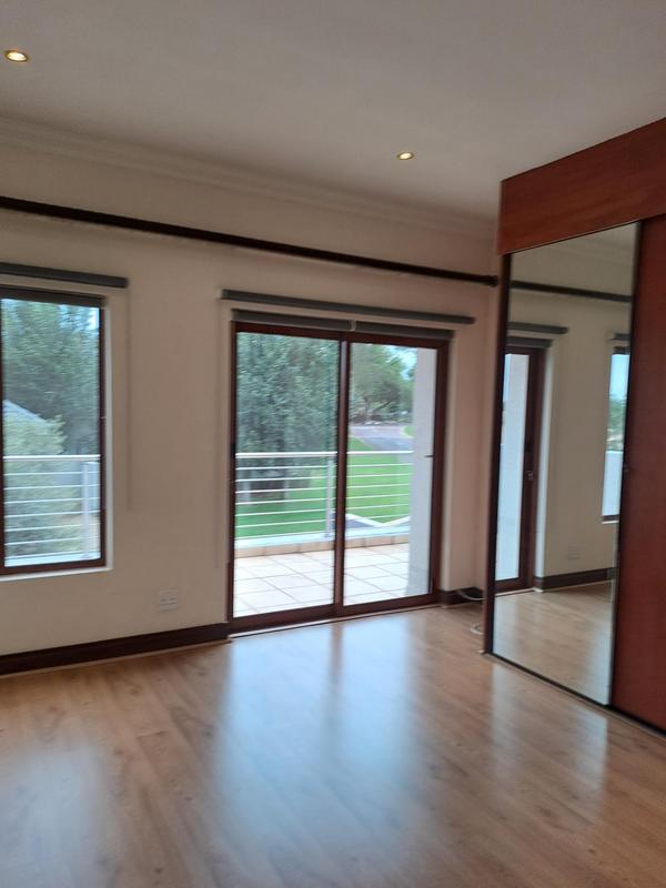 To Let 4 Bedroom Property for Rent in Northcliff Gauteng