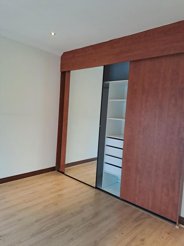 To Let 4 Bedroom Property for Rent in Northcliff Gauteng