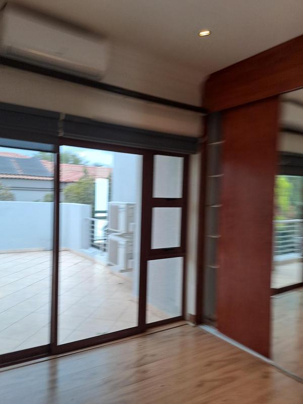 To Let 4 Bedroom Property for Rent in Northcliff Gauteng