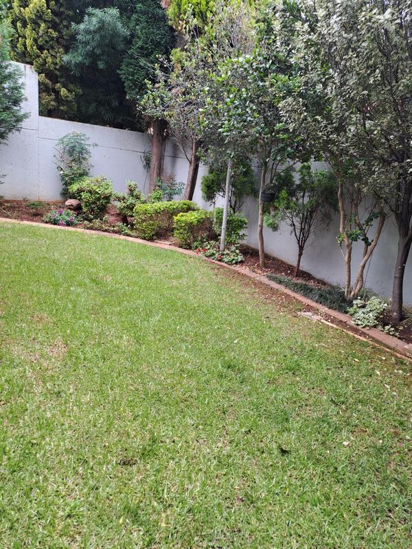 To Let 4 Bedroom Property for Rent in Northcliff Gauteng