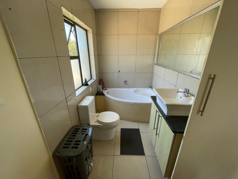 To Let 2 Bedroom Property for Rent in Rooihuiskraal North Gauteng