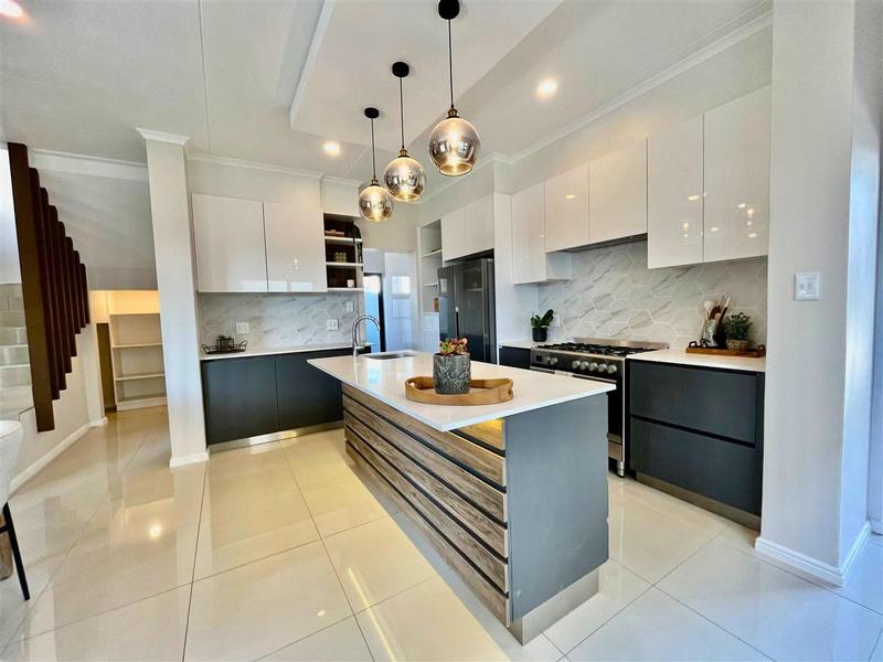 To Let 3 Bedroom Property for Rent in Beverley Gauteng