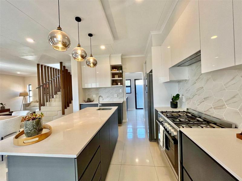 To Let 3 Bedroom Property for Rent in Beverley Gauteng