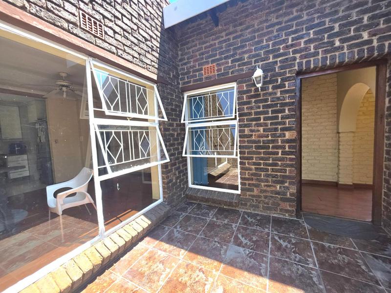 3 Bedroom Property for Sale in Sunward Park Gauteng