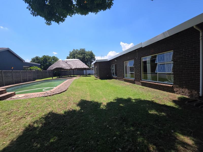 3 Bedroom Property for Sale in Sunward Park Gauteng