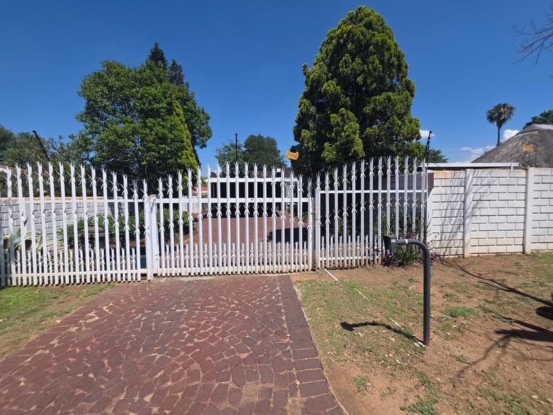 3 Bedroom Property for Sale in Sunward Park Gauteng