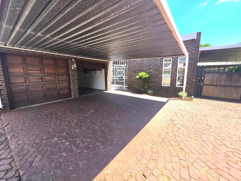 3 Bedroom Property for Sale in Sunward Park Gauteng